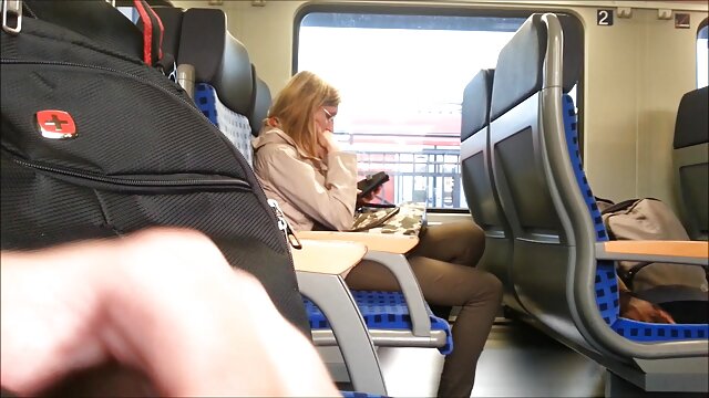 Alemana videos lesbianas chupando tetas vintage