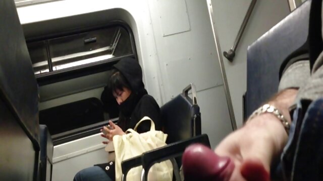 ¿quien xxx video lesbico es ella? plase