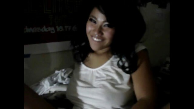 Maestra azota a pirno lesvianas sus alumnos