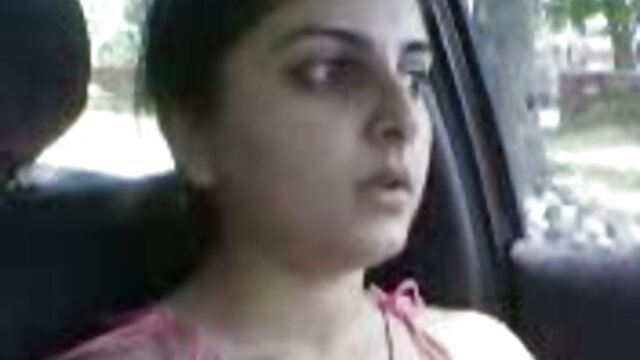 Morena sexy lesbianas rubias tetonas tiene orgasmos múltiples montando a sybian