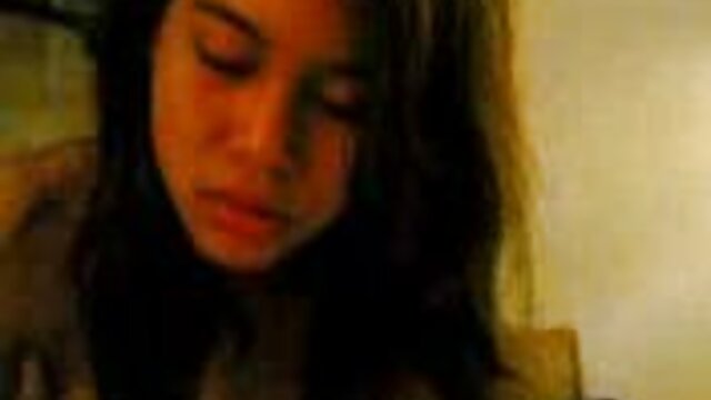 Mujeres de ébano sexy videos lesbianas viejas juegan con juguetes sexuales y se chupan los pezones