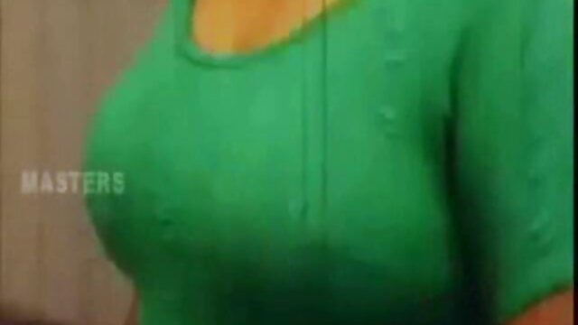 Rubia xxx lesbianas en el baño tetona consiguiendo orgasmos muy fuertes