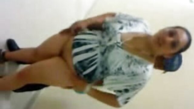 Asiática se traga toda lesbianas maduras gratis su semen