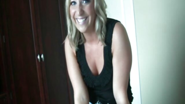 Rizado lesbianas corriendose en la boca