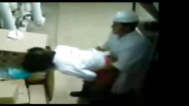 Rochelle Swanson Julie Strain - lesvianas lamiendose Hechicera